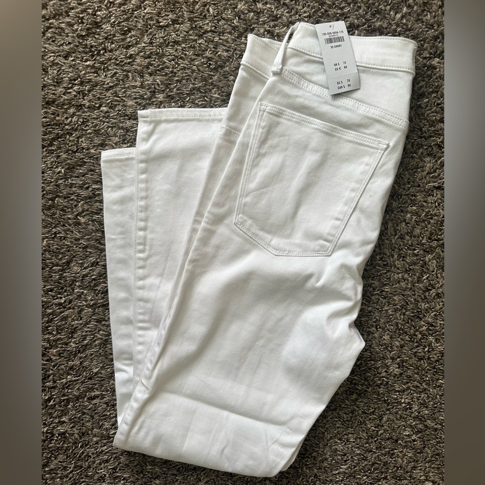 Abercrombie and Fitch- new with tags- size 30/10- white stretch jeans